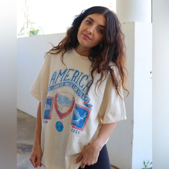 Thrifted by LivyLu+ LivGoods USA Patch Off White Thrifted Tee, NWT, Size Small - Picture 2 of 5